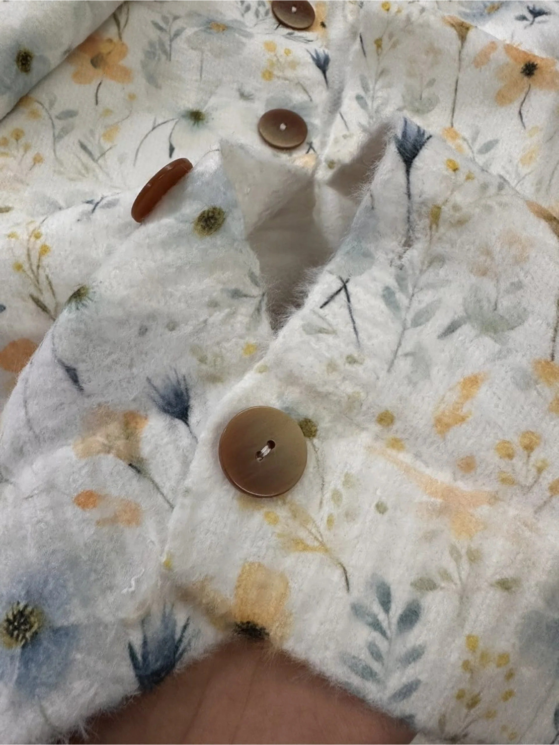 Hazel – Lovely Meadows Floral Pattern Printed Buttoned Cardigan Sweater