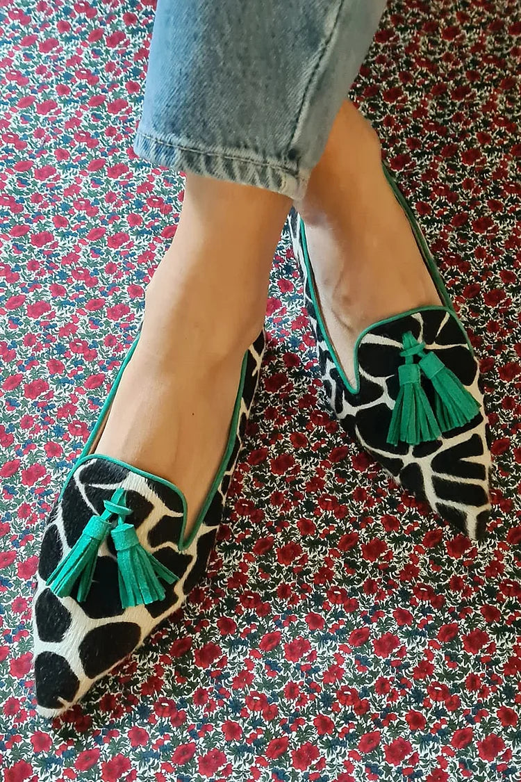 Capri - Pointed Loafer With Giraffe Print And Green Fringes