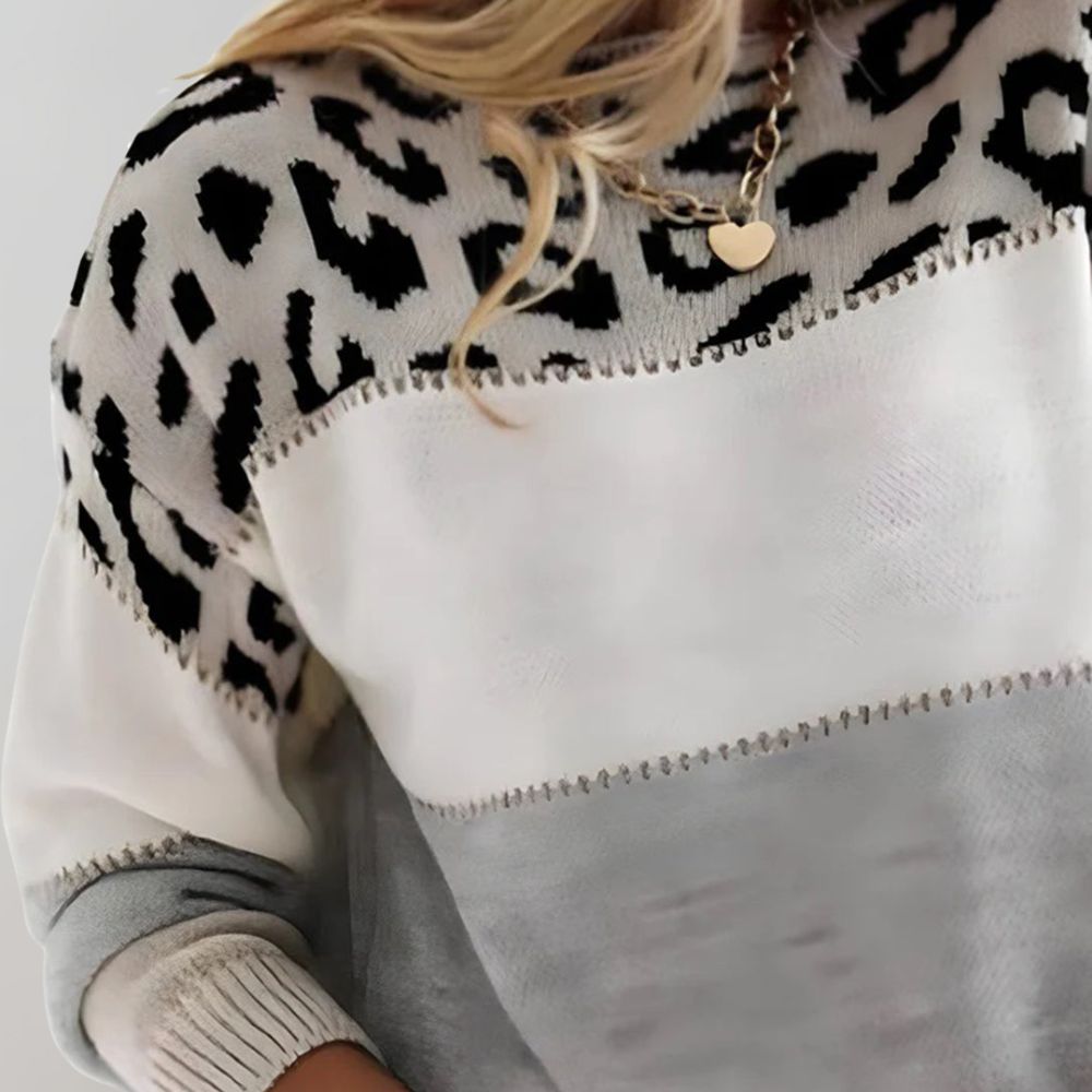 Cheyenne - Casual sweater with leopard print design