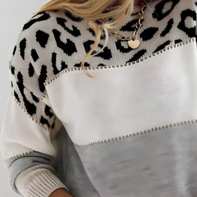 Cheyenne - Casual sweater with leopard print design