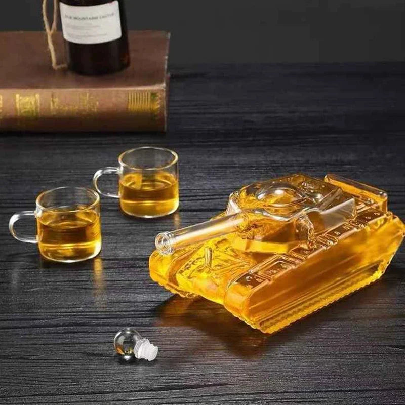 1000/500ML Tank Shaped Glass Whiskey Bottle