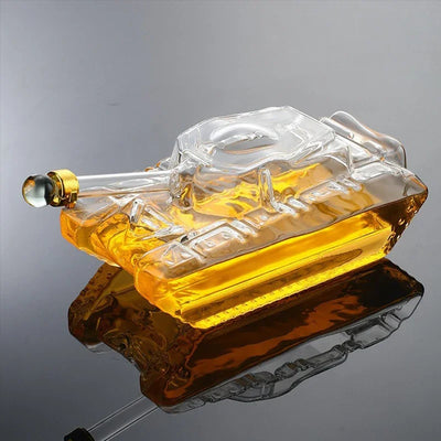 1000/500ML Tank Shaped Glass Whiskey Bottle