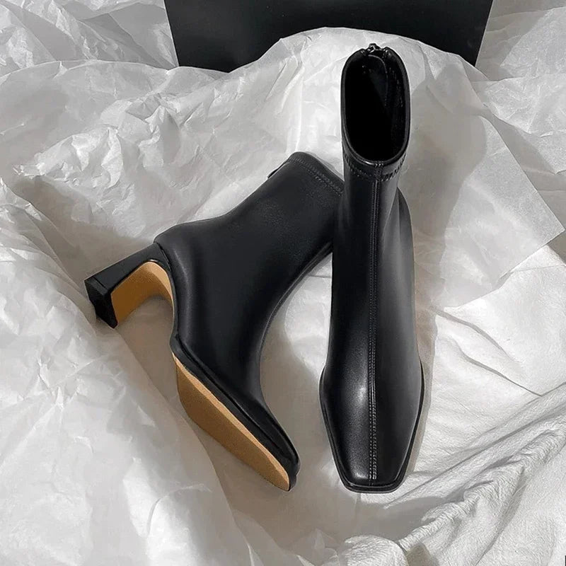 Chane - Fashionable Ankle Boots