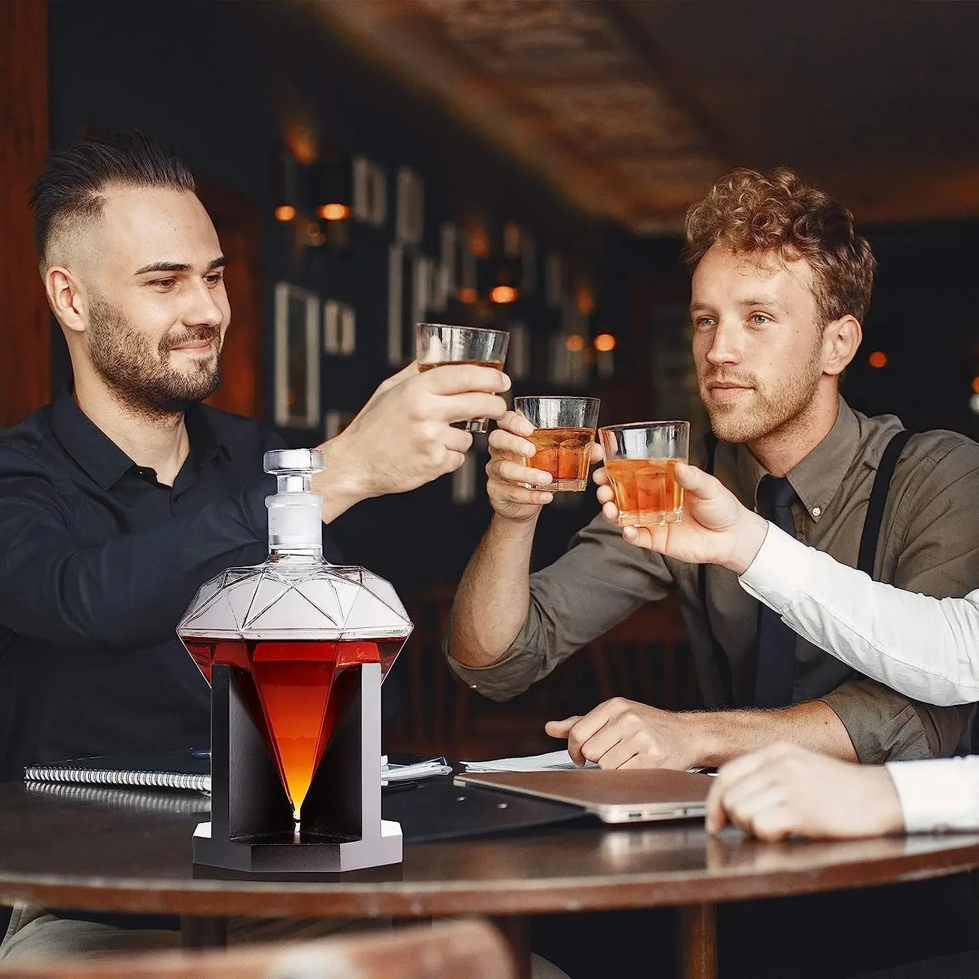 1000ml Glass Diamond Bottle Suitable for all kinds of alcohol