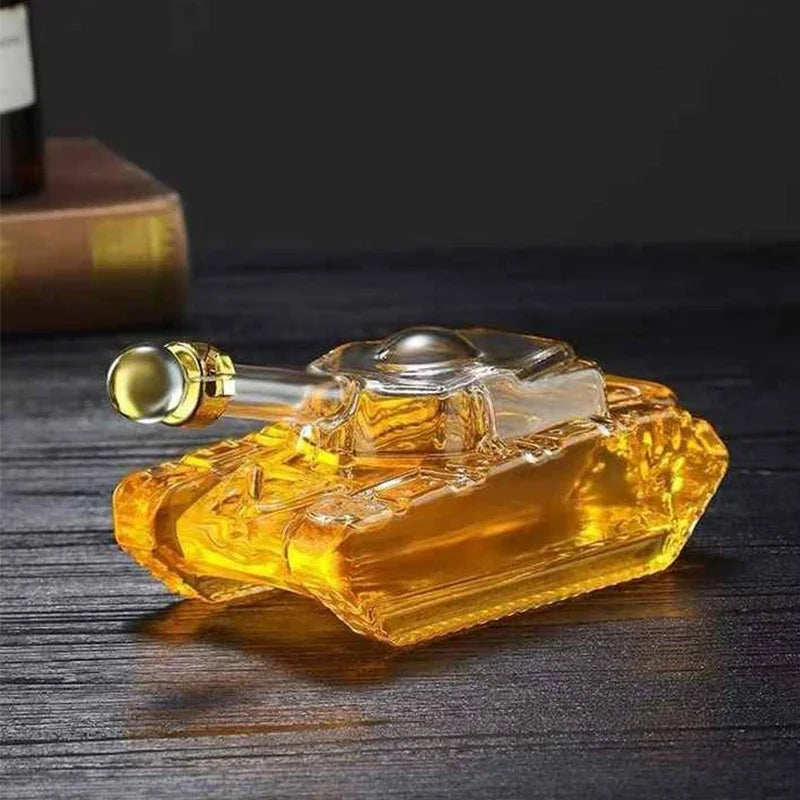 1000/500ML Tank Shaped Glass Whiskey Bottle