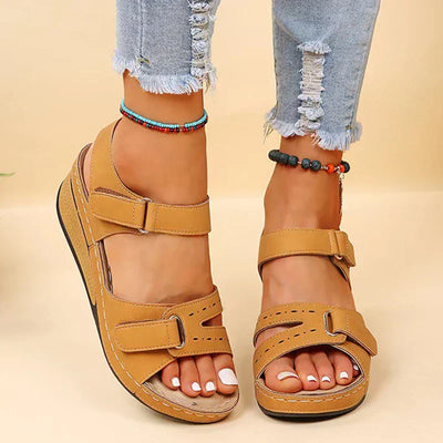 Calyna | Orthopedic Sandals