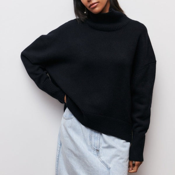 Avery - Sweater with high collar