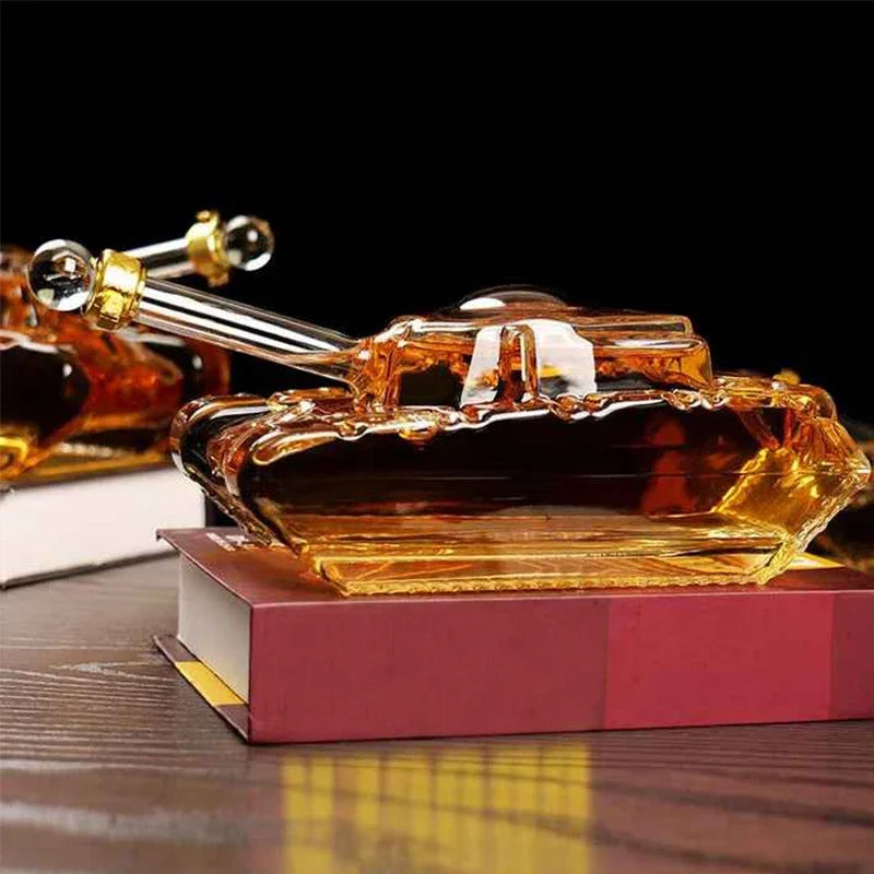 1000/500ML Tank Shaped Glass Whiskey Bottle