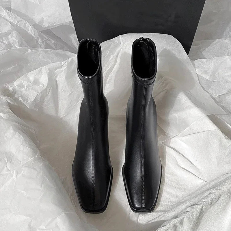 Chane - Fashionable Ankle Boots