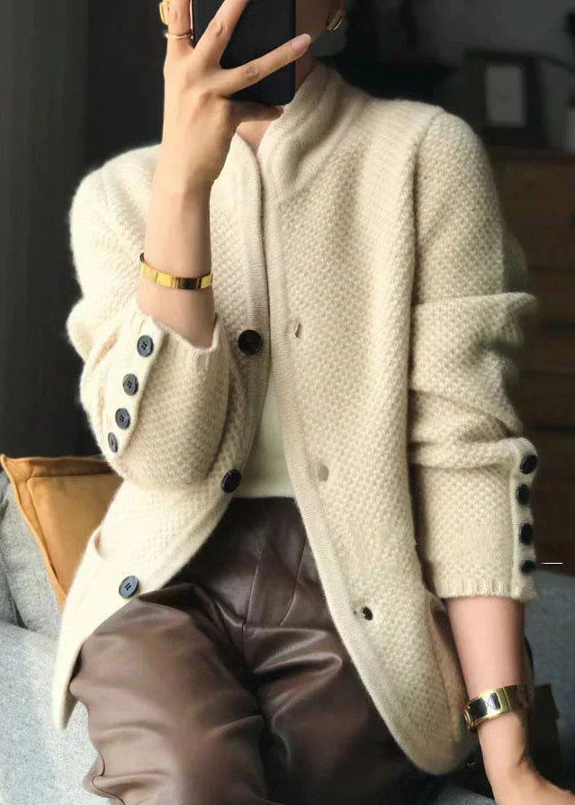 ALISSA - Stylish and Cozy Cardigan