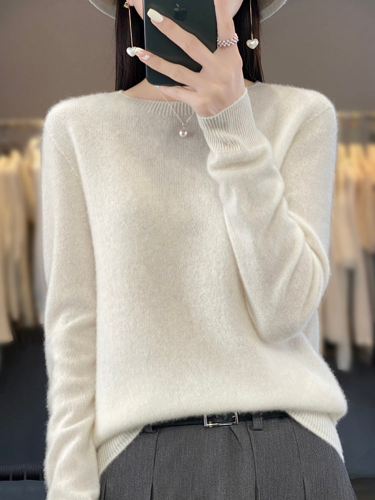 Anette - Warm sweater for cold days