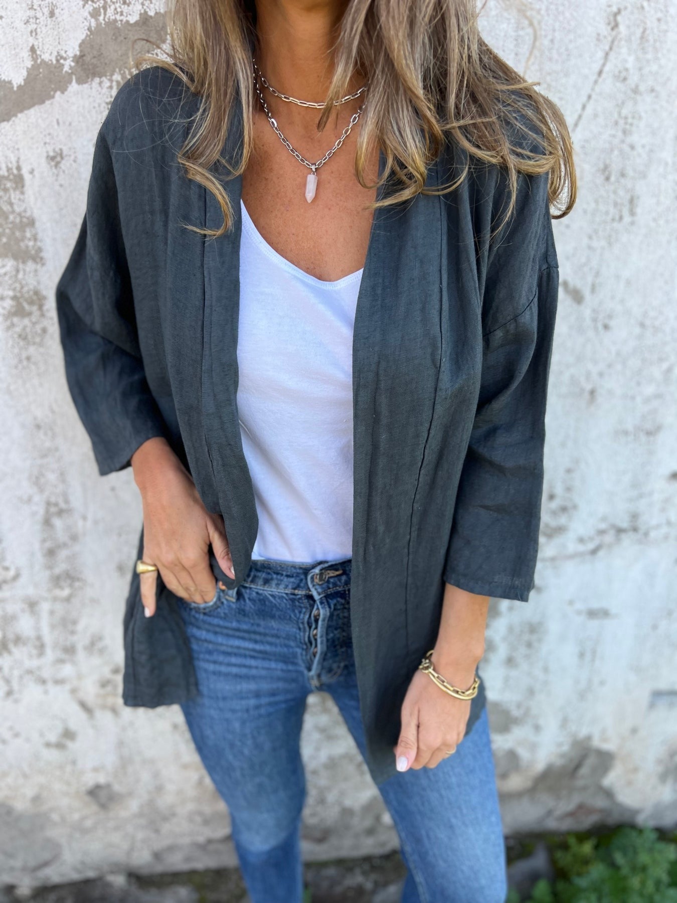 Sofie - Linen cardigan with ruffles